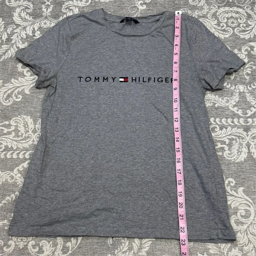 Tommy Hilfiger Women's Graphic Print T-Shirt Gray Size M Crew Neck - Picture 4 of 7